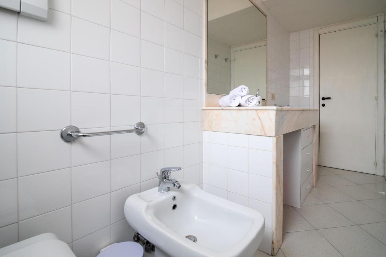 Apartamento Comfy Flat Steps Away From Siena Station! Exterior foto